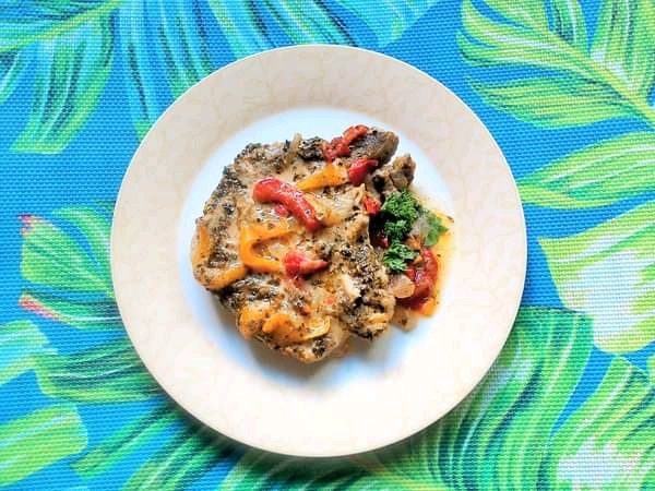 Schab w sosie z papryką