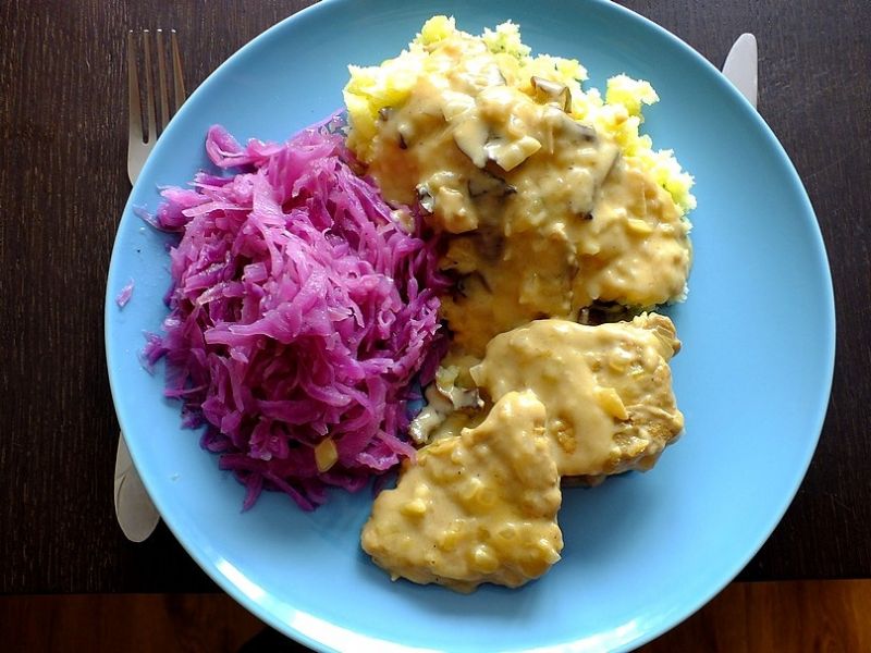 Schab w sosie z suszonych grzybów Schab w sosie z suszonych grzybów