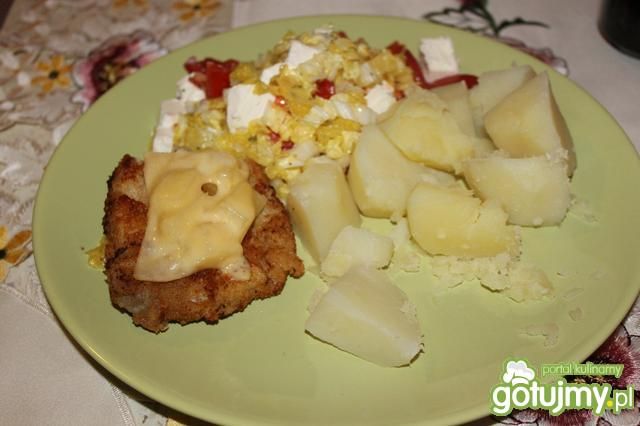 Schab z ananasen majonezem i serem