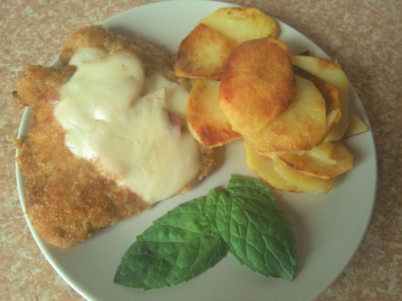 Schab z boczkiem pod mozzarellą 