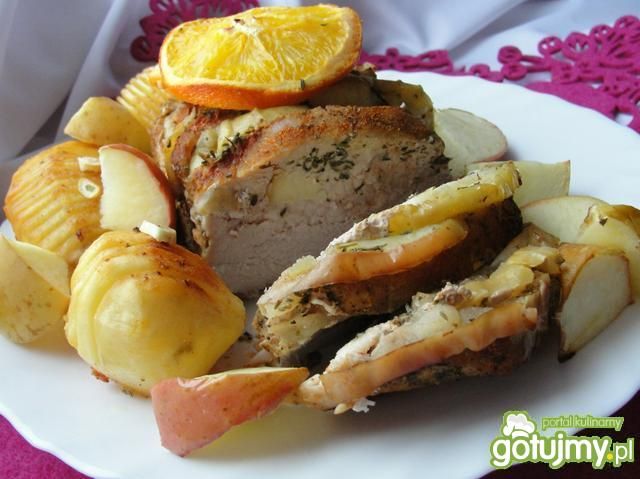 Schab z jabłkami i pomarańczą