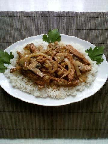 Schab z kapustą pekińską i pieczarkami Schab z kapustą pekińską i pieczarkami