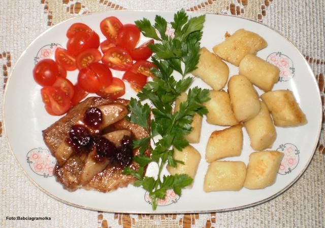 Schab z karmelizowaną w miodzie gruszką