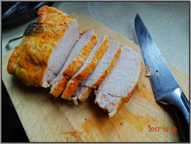 Schab z lubczykiem, czosnkiem i papryką