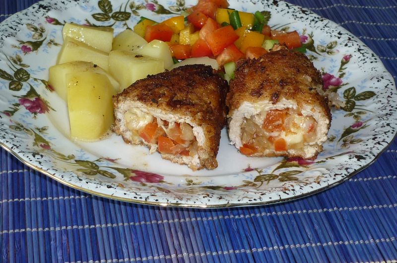 Schab z papryką, cebulką i serem