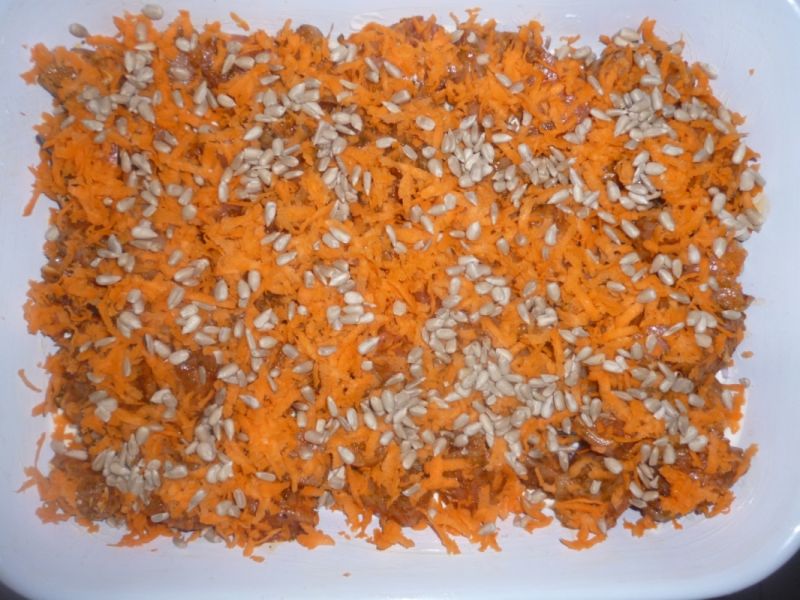 Schab zapiekany w śmietanie z marchewką