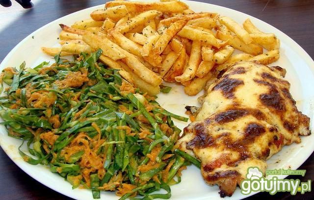 Schab zapiekany z młodą kapustą Schab zapiekany z młodą kapustą