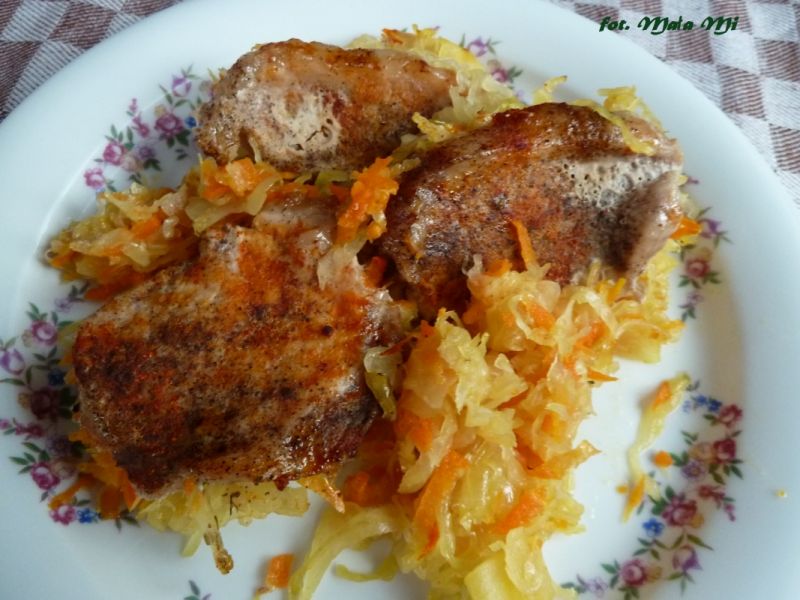 Schabowe plastry na kapuście kiszonej 