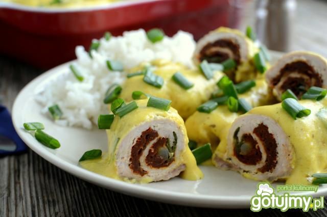 Schabowe roladki w sosie serowym