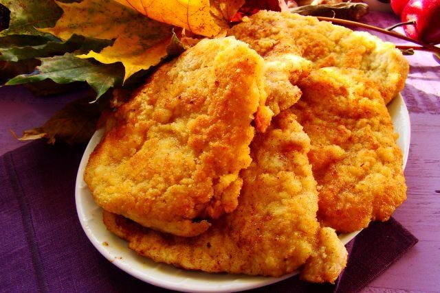 Schabowe w mące kukurydzainej z curry 