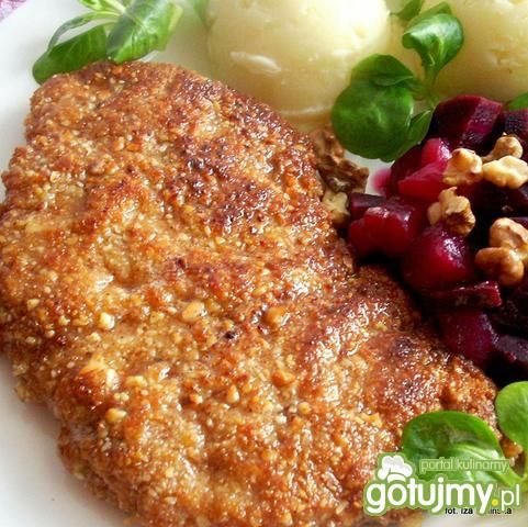 Schabowe w panierce orzechowej 