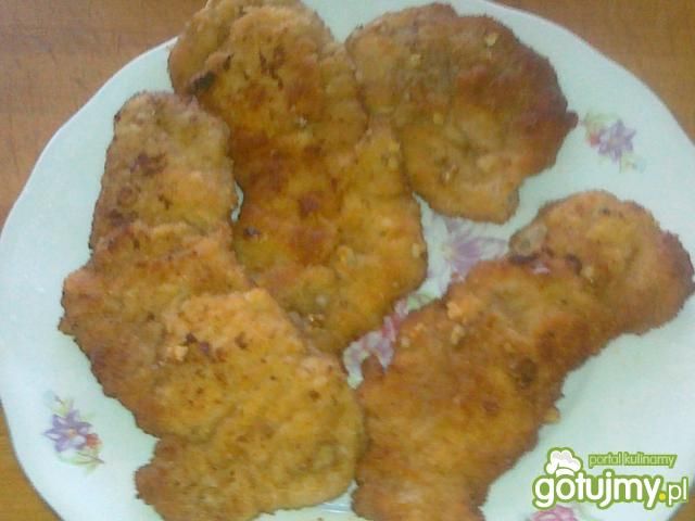 Schabowe w panierce z orzechami włoskimi