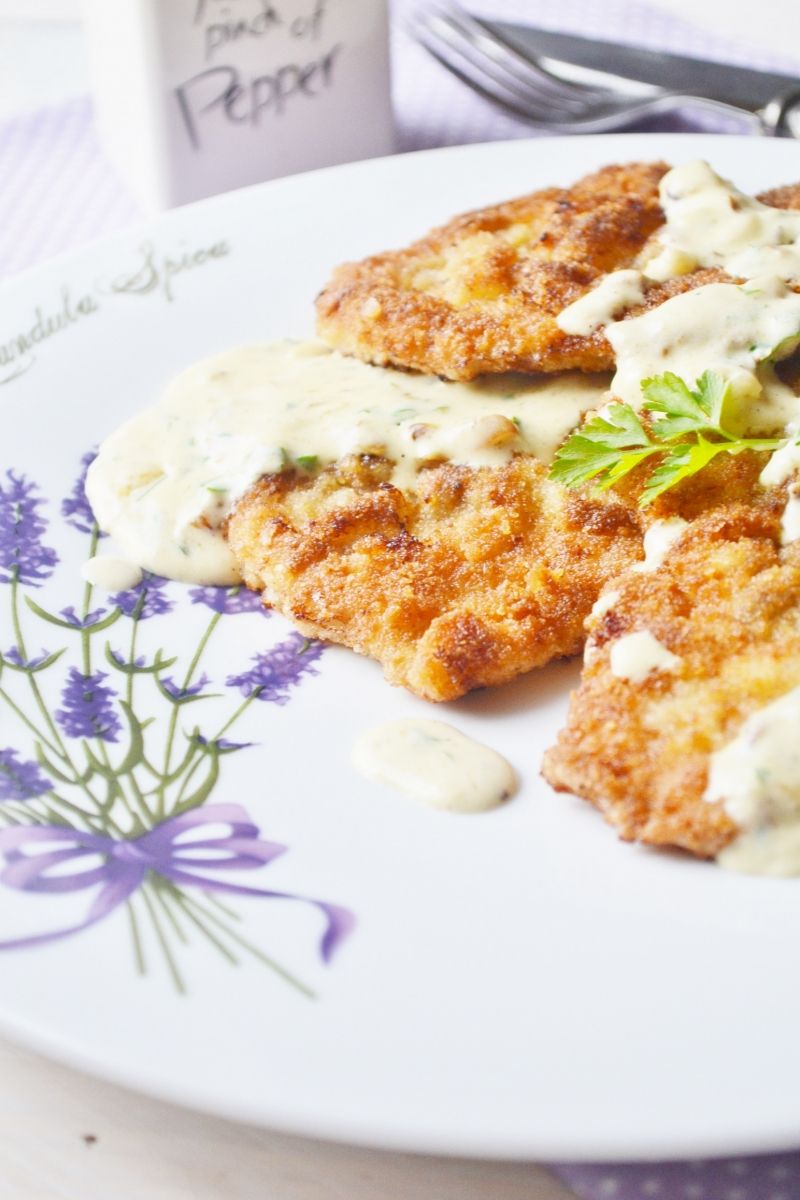 Schabowe w sosie pietruszkowym