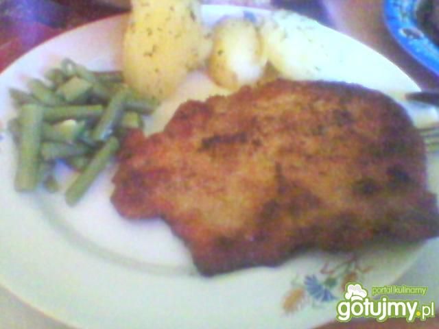 schabowe z bazylią i fasolką szparagową schabowe z bazylią i fasolką szparagową