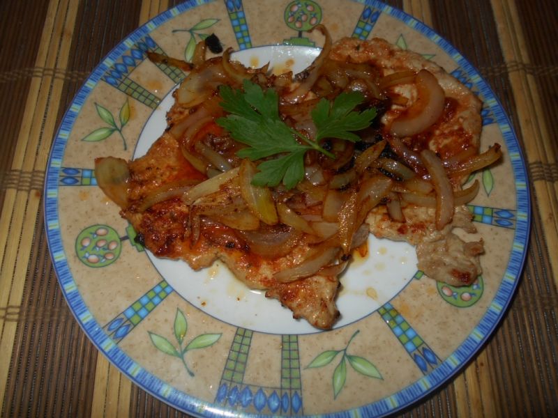 Schabowe z cebulą bez panierki