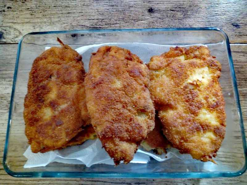 Schabowe z serem i ziołami