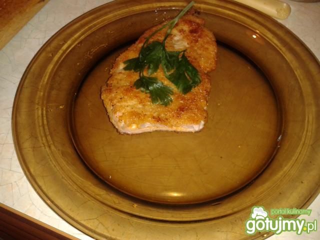 Schabowe z szynką i serem w środku Schabowe z szynką i serem w środku