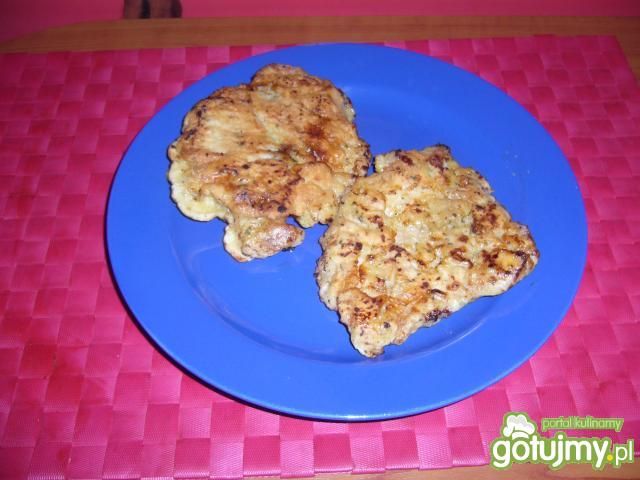 Schabowy w mącznym cieście.