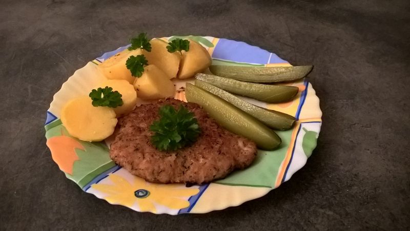 Schabowy w panierce z parmezanem i tymiankiem Schabowy w panierce z parmezanem i tymiankiem