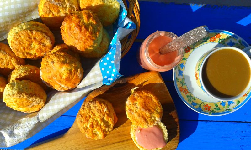 Scones brytyjskie bułeczki a`la Igraszki Losu Scones brytyjskie bułeczki a`la Igraszki Losu