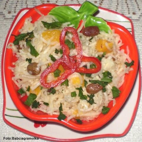 Seler z rodzynkami i pomarańczą  Seler z rodzynkami i pomarańczą