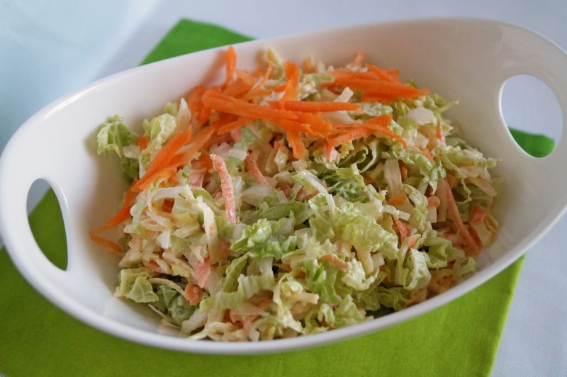 Selerowa surówka z kapustą pekińską