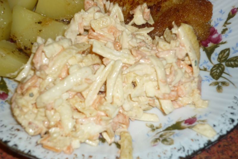 Selerowa surówka z musztardą