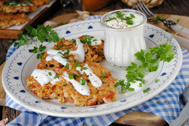 Selerowe racuszki z jogurtem Selerowe racuszki z jogurtem