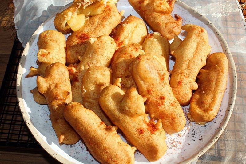 Ser żółty smażony w lekko pikantnym cieście Ser żółty smażony w lekko pikantnym cieście