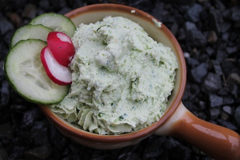 Serek typu fromage  z czonkiem niedźwiedzim