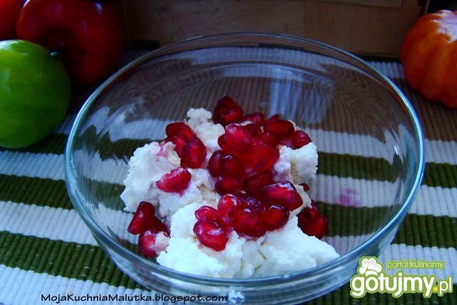 Serek waniliowy z granatem  Serek waniliowy z granatem