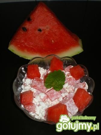 Serek wiejski z arbuzem