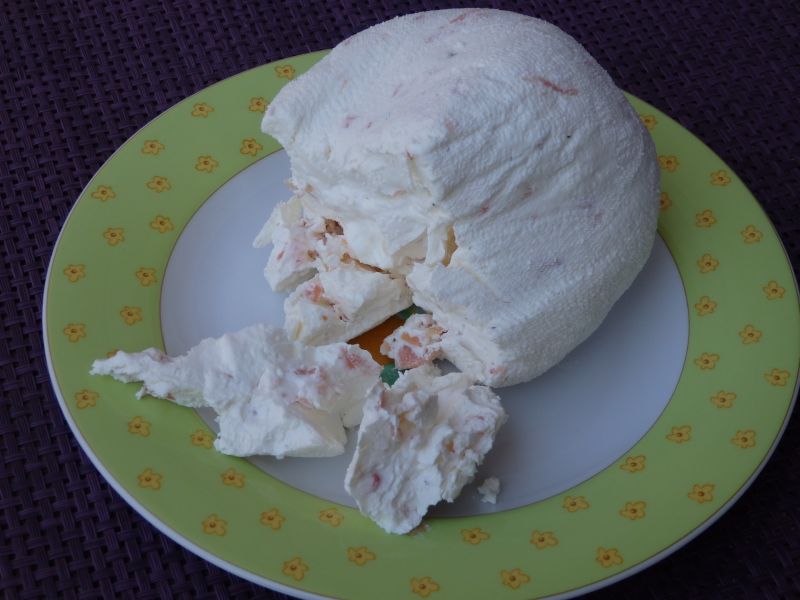 Serek z jogurtów greckich z wędzonym łososiem Serek z jogurtów greckich z wędzonym łososiem