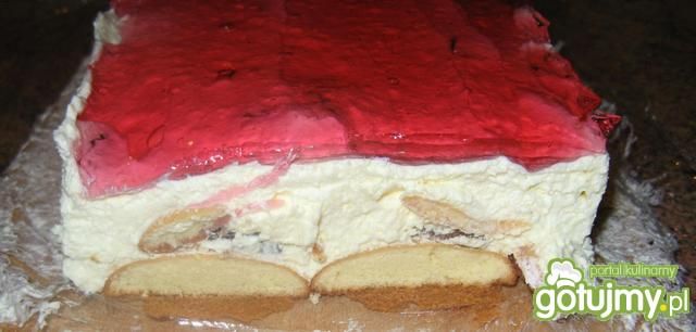 Serniczek na zimno z biszkopcikami