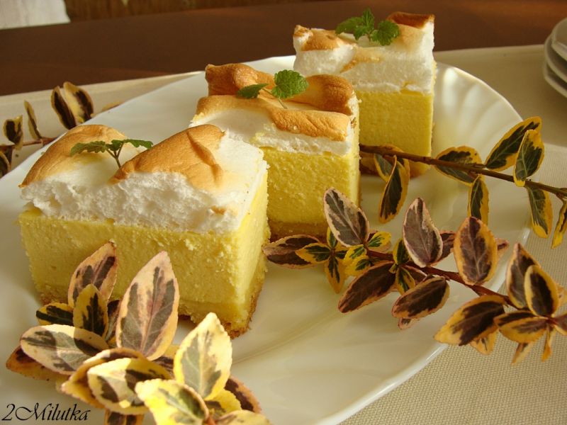 Serniczek z cytrynową bezą  Serniczek z cytrynową bezą