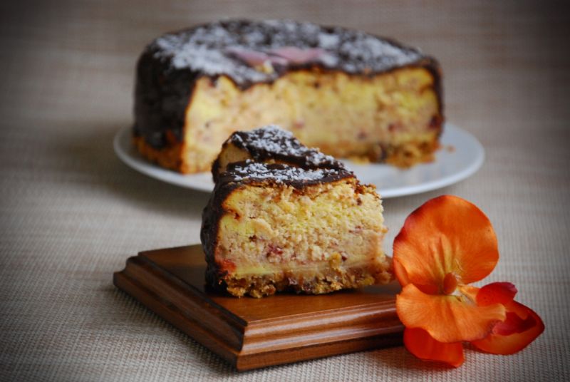 Serniczek z delikatnym posmakiem owoców borówki