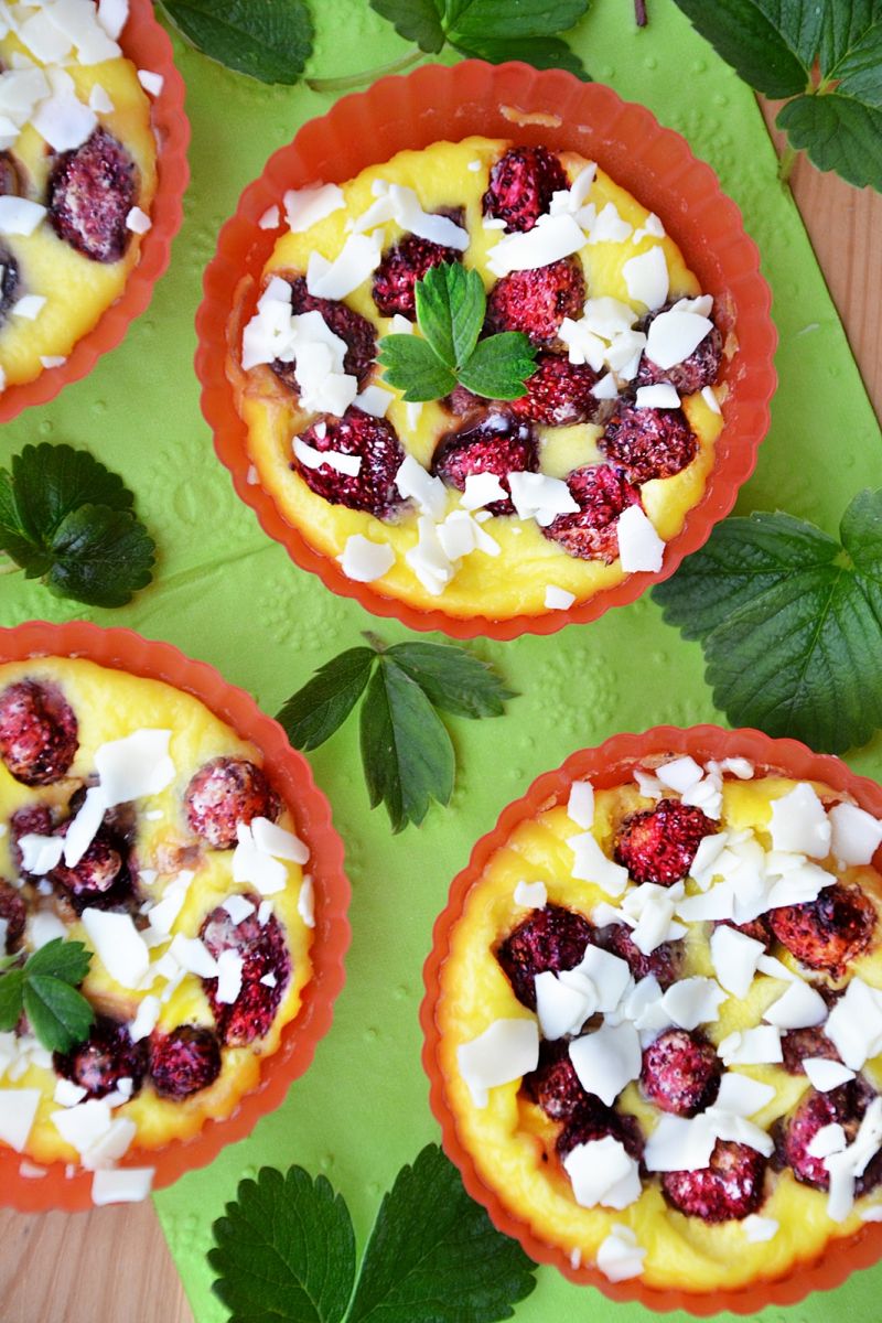 Serniczki z poziomkami