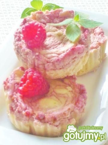 Serniczki z sosem malinowym Serniczki z sosem malinowym