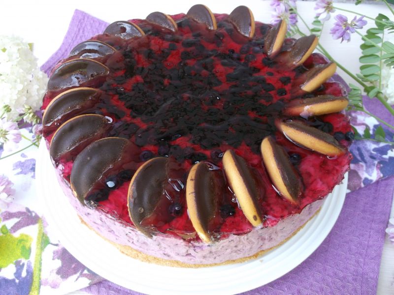 Sernik borówkowy na kokosowym biszkopcie Sernik borówkowy na kokosowym biszkopcie