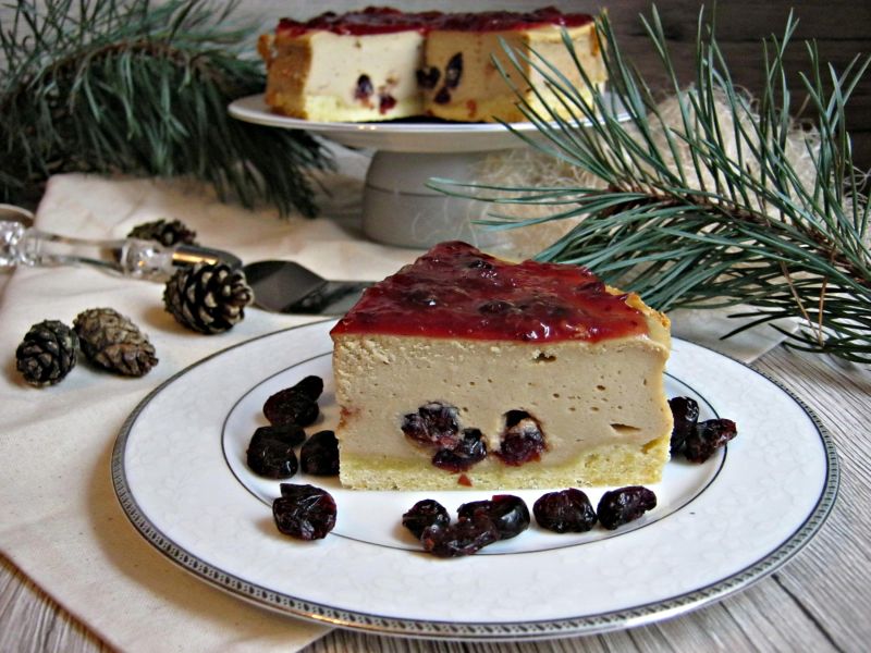 Sernik cappuccino z żurawiną