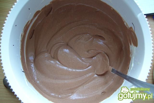 Sernik czekoladowo-malinowy na zimno