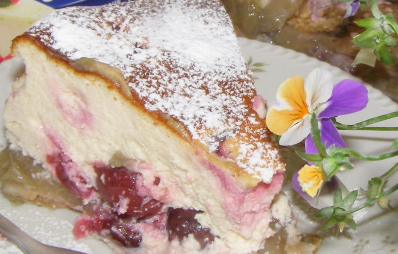 Sernik czereśniowo-rabarbarowy Sernik czereśniowo-rabarbarowy