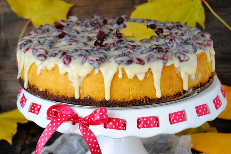 Sernik dyniowo- żurawinowy