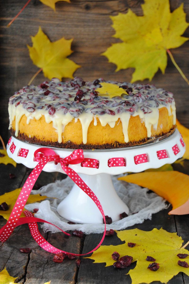 Sernik dyniowo- żurawinowy