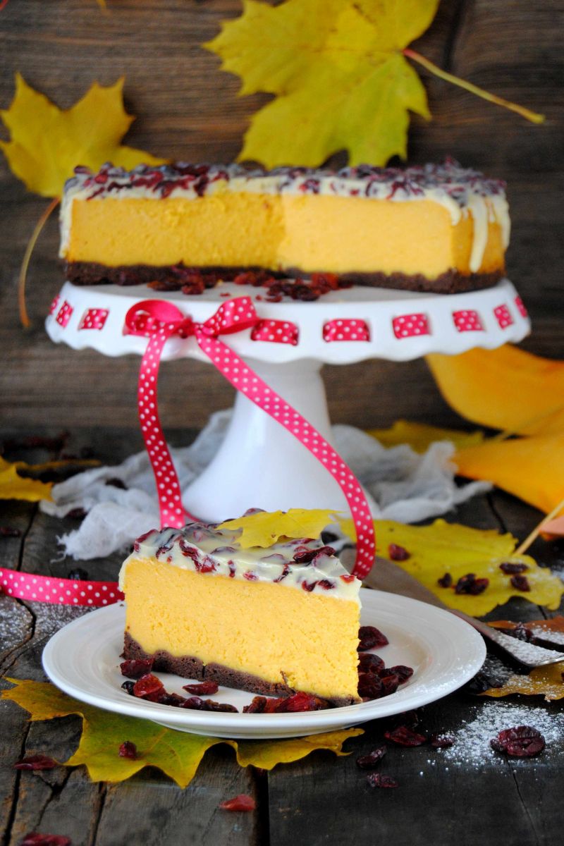 Sernik dyniowo- żurawinowy