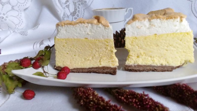 Sernik dyniowy z pianką budyniową bez tłuszczu Sernik dyniowy z pianką budyniową bez tłuszczu