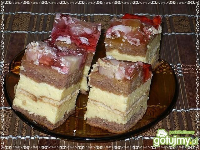 Sernik gotowany  z ananasami