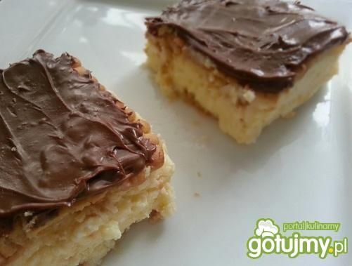 Sernik gotowany z herbatnikami