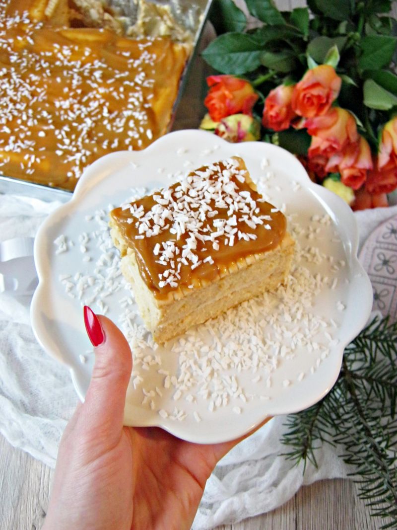 Sernik gotowany z kokosem i białą czekoladą