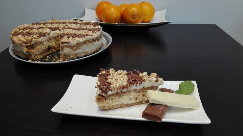 Sernik Kangoos  z białą czekoladą